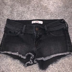 Black Hollister shorts